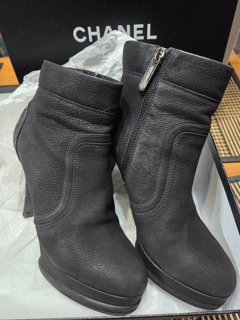 た*き様 CHANEL　サイドジップブーツ　マトラッセ