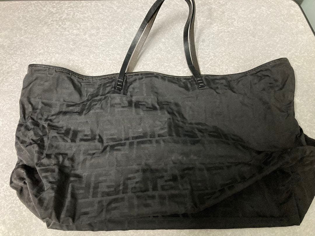 フェンディ FENDI ズッカ柄 トートバッグ ポーチ付