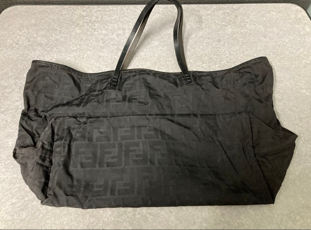 フェンディ FENDI ズッカ柄 トートバッグ ポーチ付