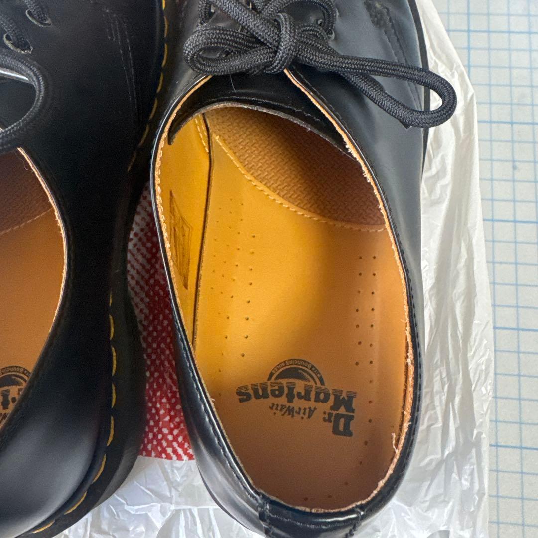 靴 Dr. Martens 1641