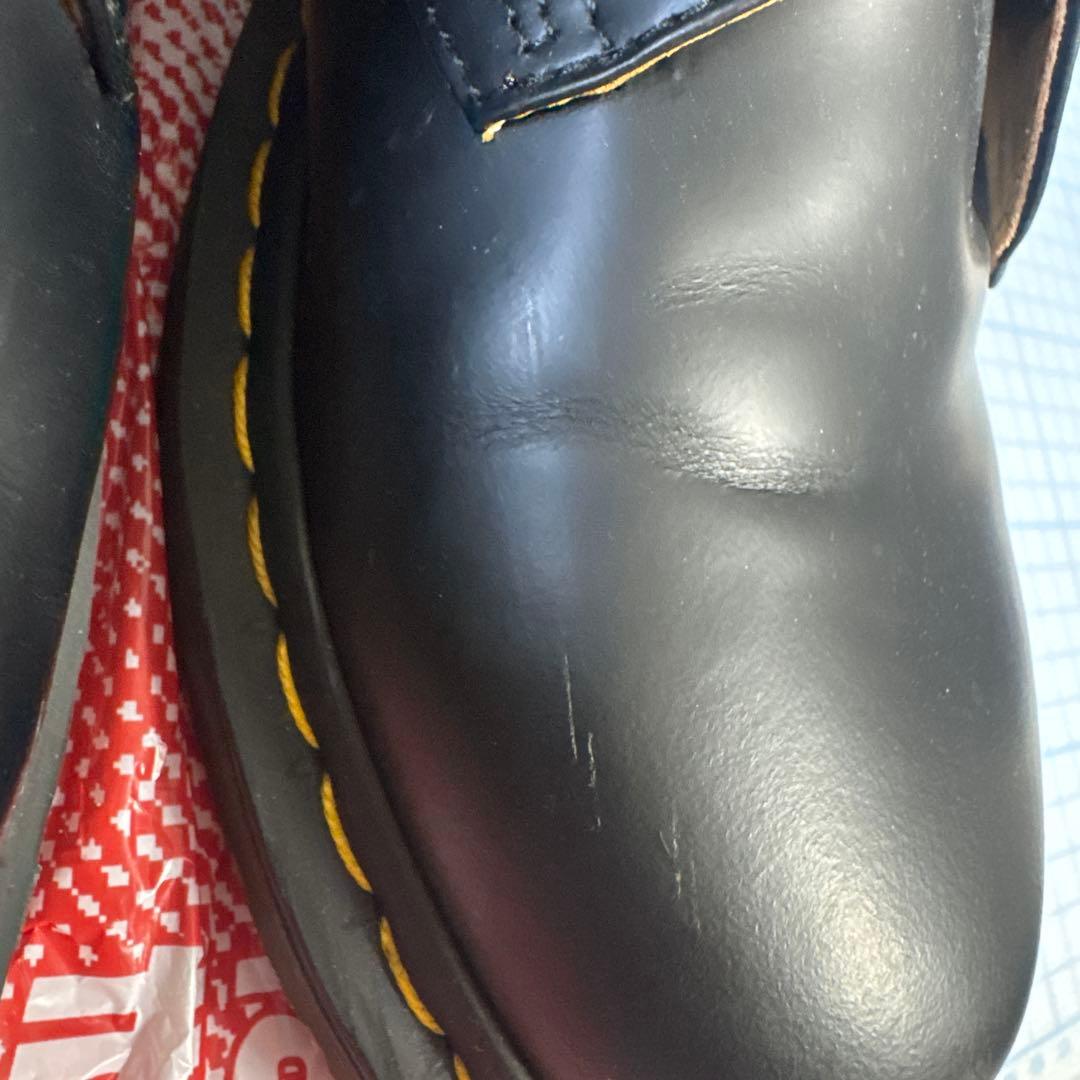 靴 Dr. Martens 1641