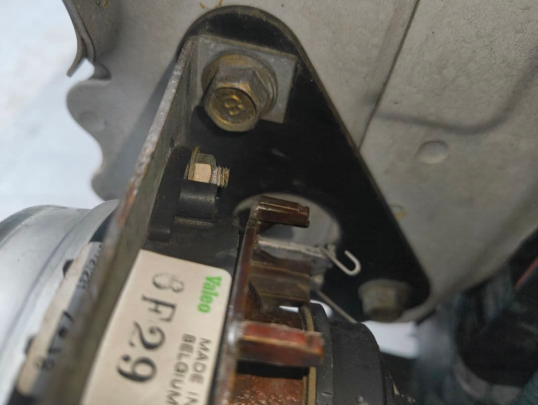 BH5 レガシィツーリングワゴン LIBERALフロントバンパー 手渡し希望