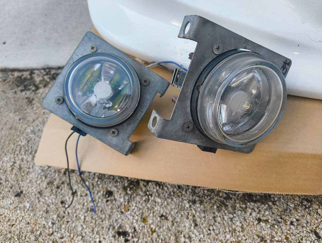 BH5 レガシィツーリングワゴン LIBERALフロントバンパー 手渡し希望