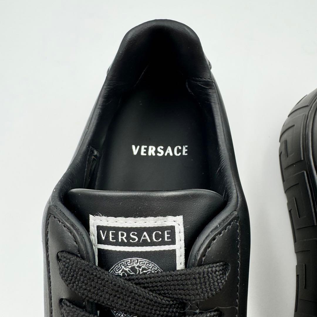 新品✨VERSACE ローカットスニーカー　レザー　ブラック　ロゴマーク