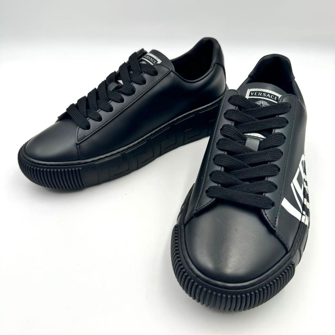 新品✨VERSACE ローカットスニーカー　レザー　ブラック　ロゴマーク