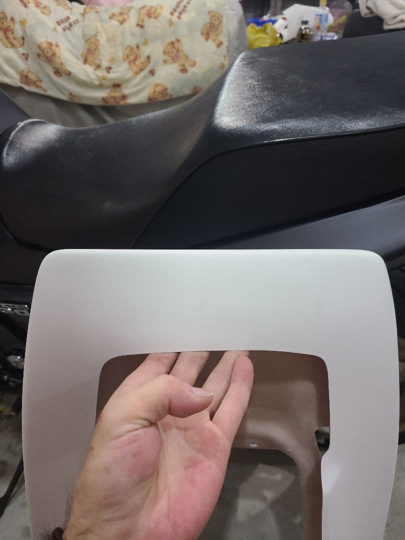 nc39 spec3 , nc42前期　ハネテールカウル（穴有り）