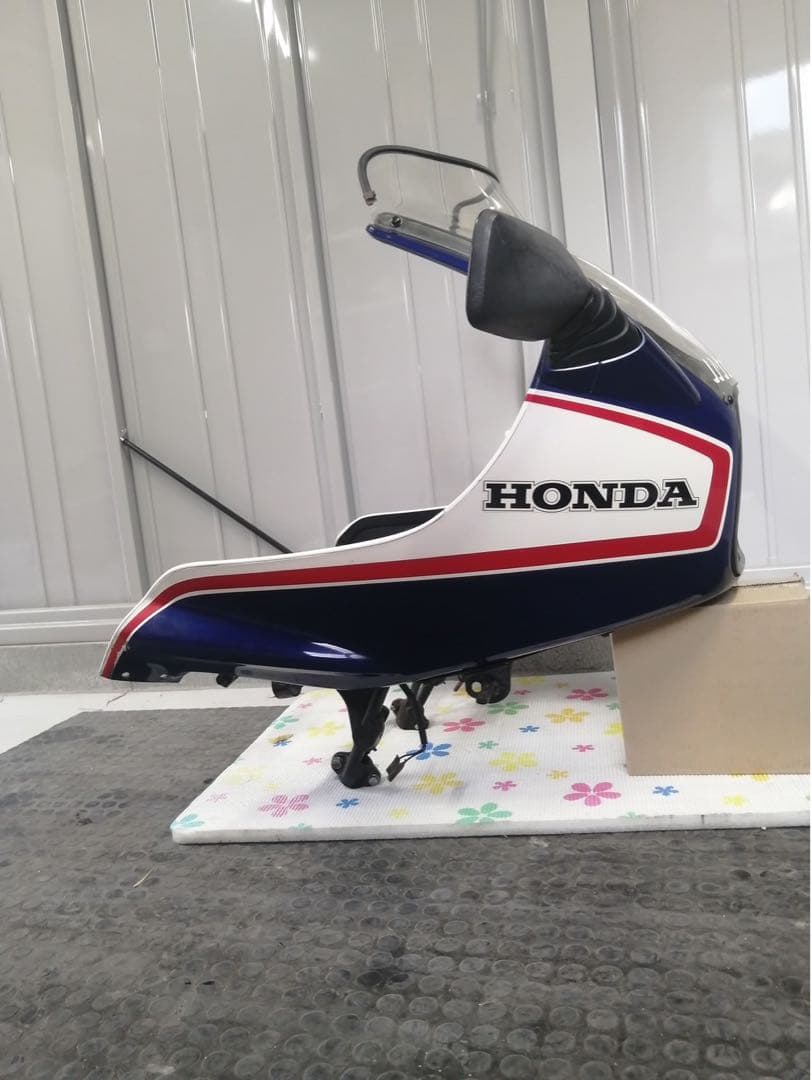 RC04 CB750F インテグラ 純正アッパーカウル