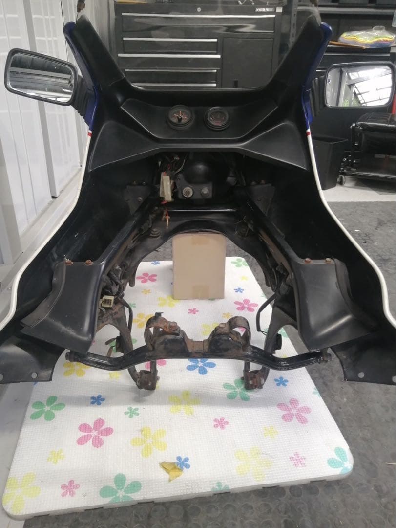 RC04 CB750F インテグラ 純正アッパーカウル