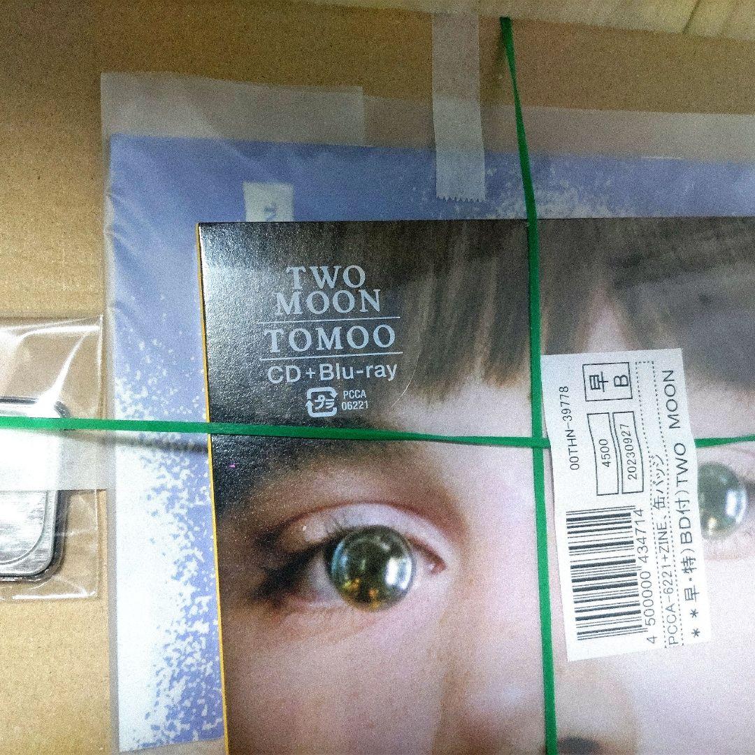 TOMOO TWO MOON(CD+BD) 早期予約特典缶バッチ