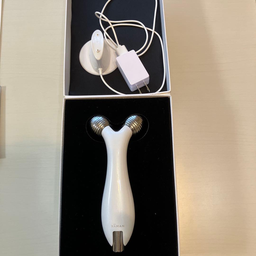 美品⭐︎YAMAN 美顔、ボディローラー ホワイト