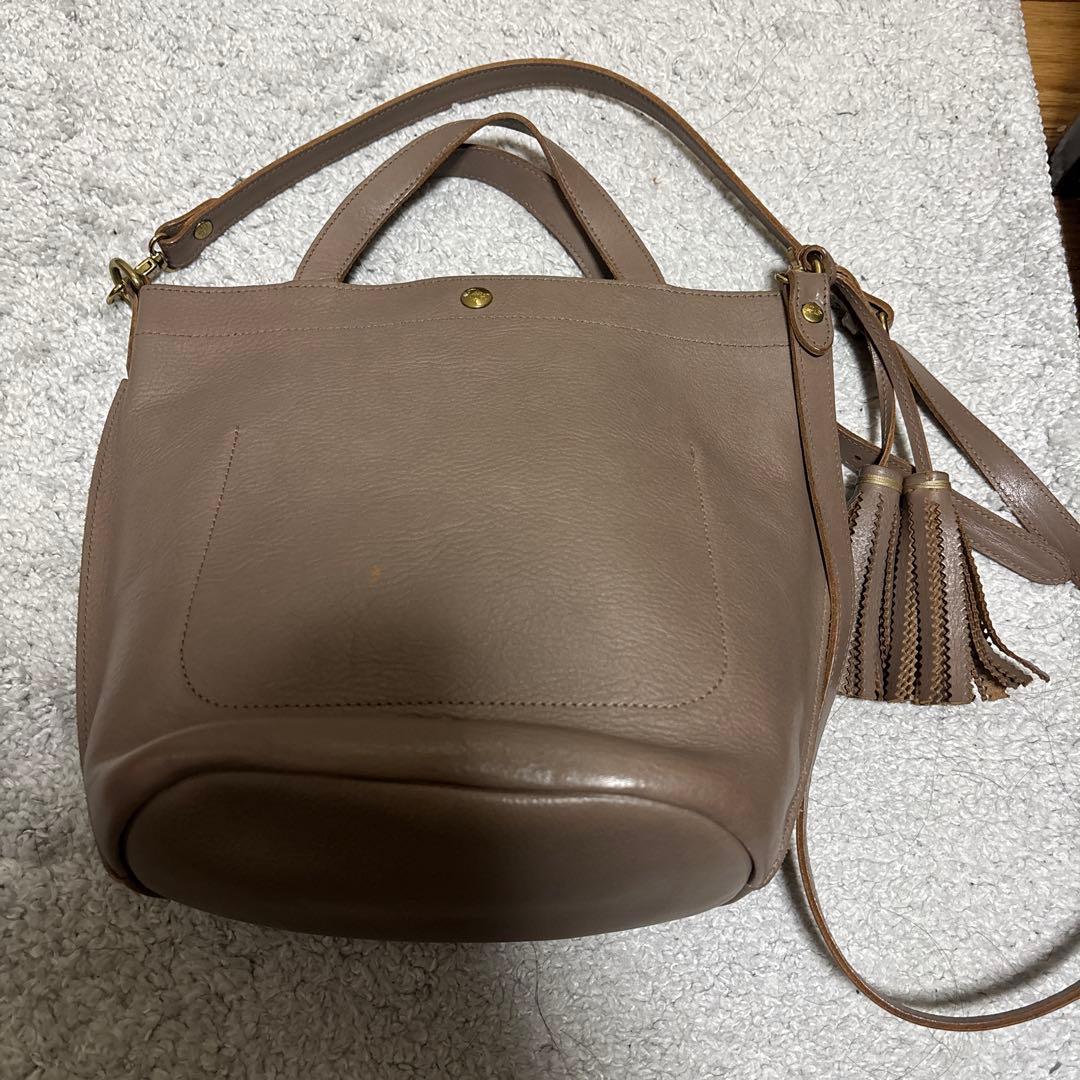 イルビゾンテ　タッセル付き　2wayバケツバッグ