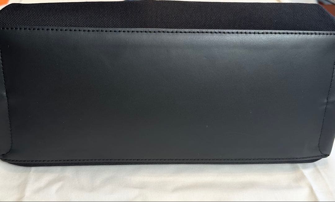 IACUCCI ブラック トートバッグ