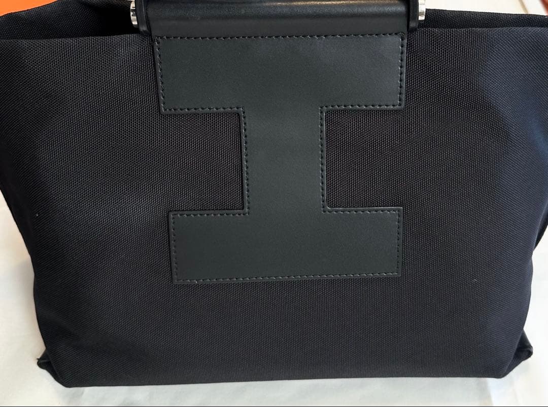 IACUCCI ブラック トートバッグ