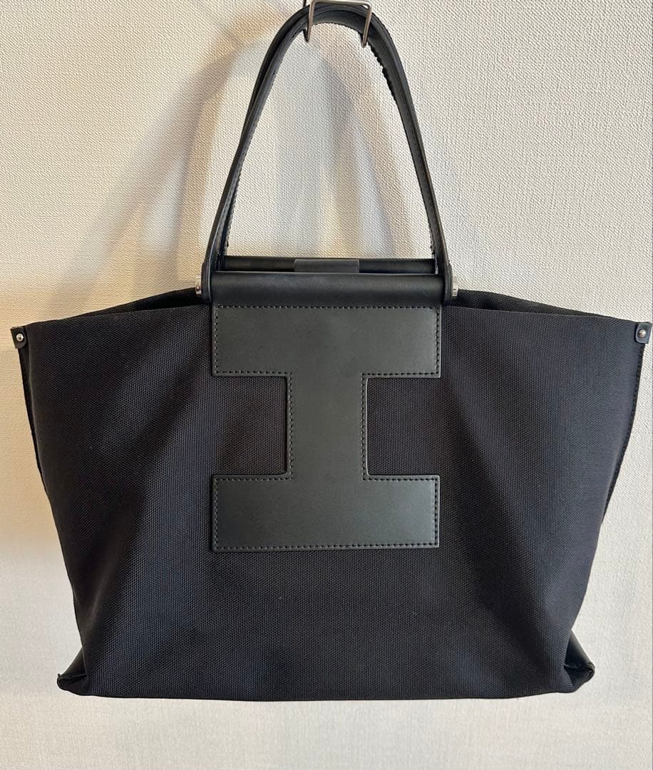 IACUCCI ブラック トートバッグ