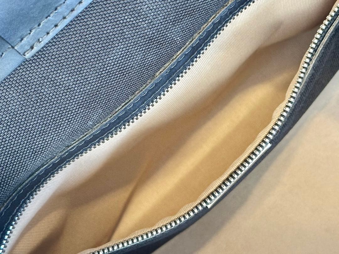 IACUCCI ブラック トートバッグ