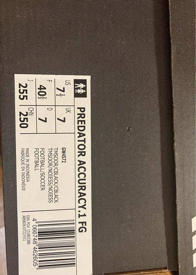 アディダス　プレデター　アキュラシー.1 FG サイズ25.5