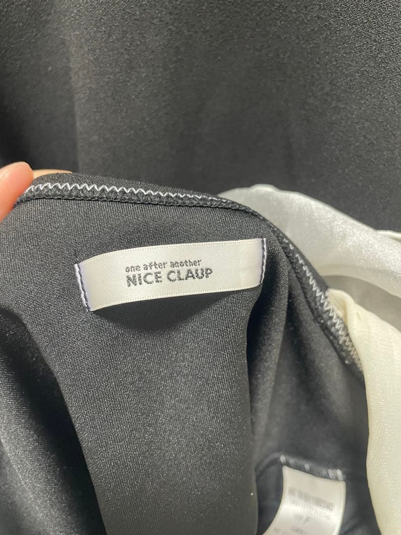 【ボンボンさん専用】NICE CLAUP 水着 フリル 上下セット 新品未使用