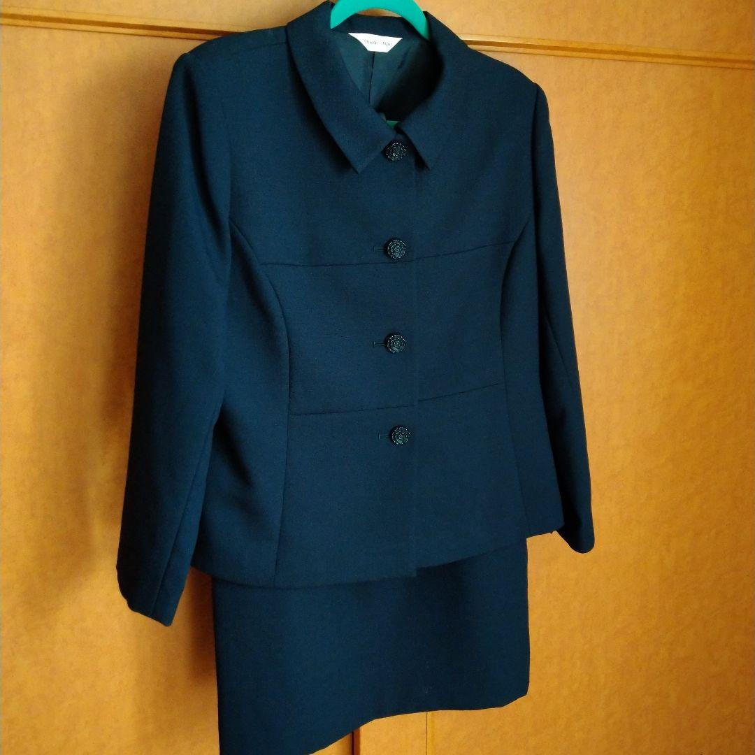 ☆専用　　大きいサイズ　スーツ(ジャケット・スカート)　15号