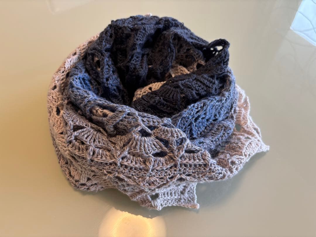 三角　バレエショール　綿100% 年中使用可　ヨーロッパ輸入糸　NEWデザイン