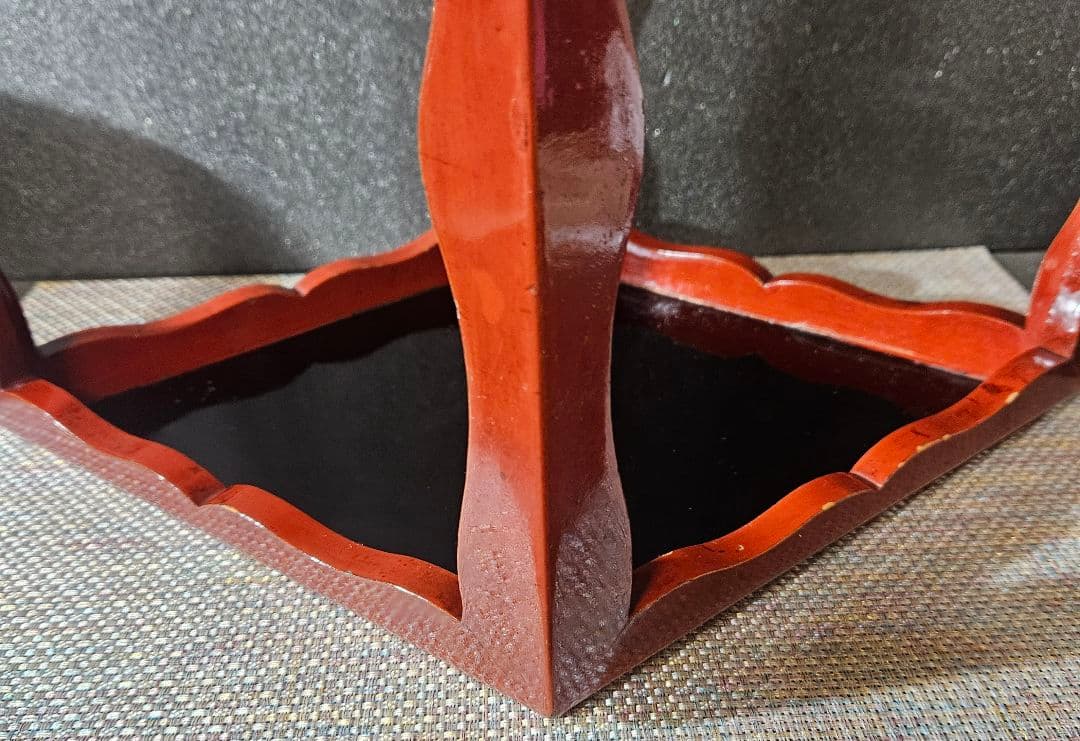 明治時代　木製　朱漆塗　四脚　香炉台　花台　盆栽台　台子　茶棚　茶道具　オブジェ