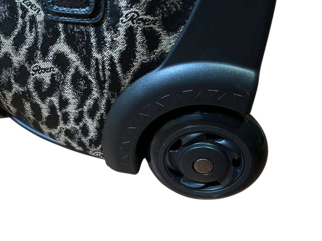 未使用 ロエン 豹柄 レオパード柄 キャリーケース スカルロゴ ROEN