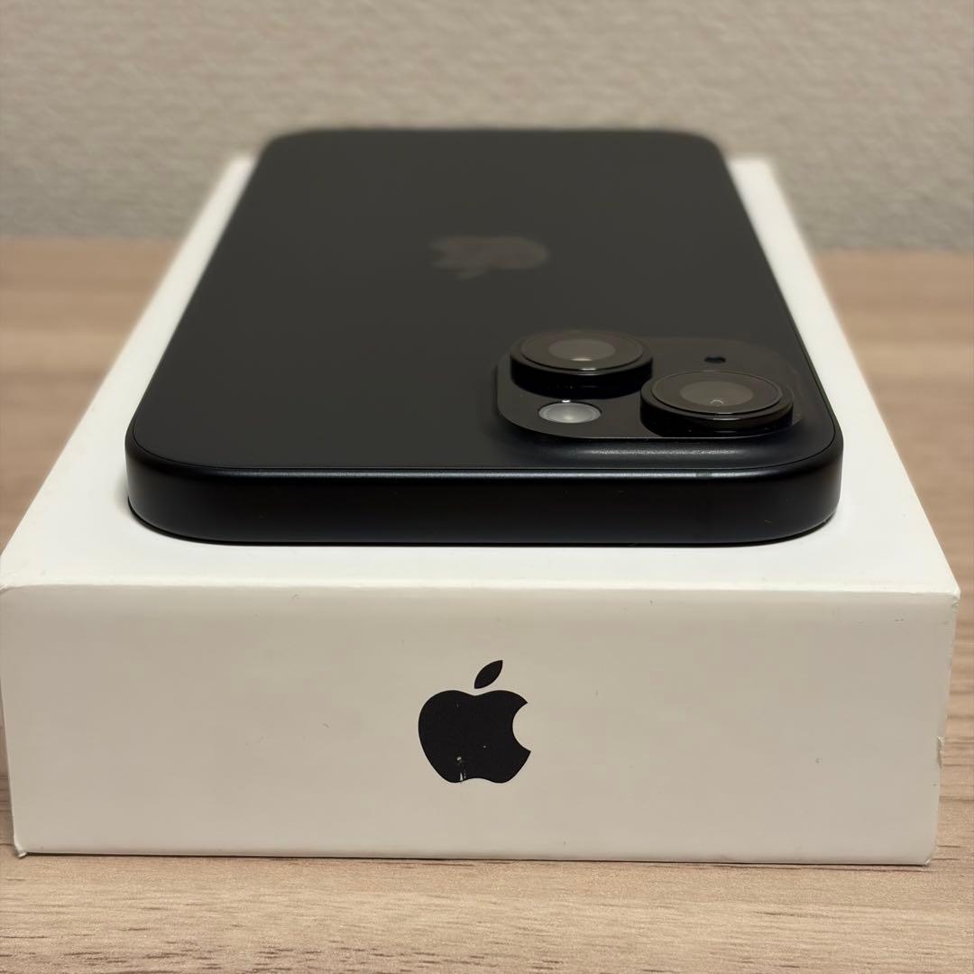 【極美品】iPhone15 128GB ブラック SIMフリー