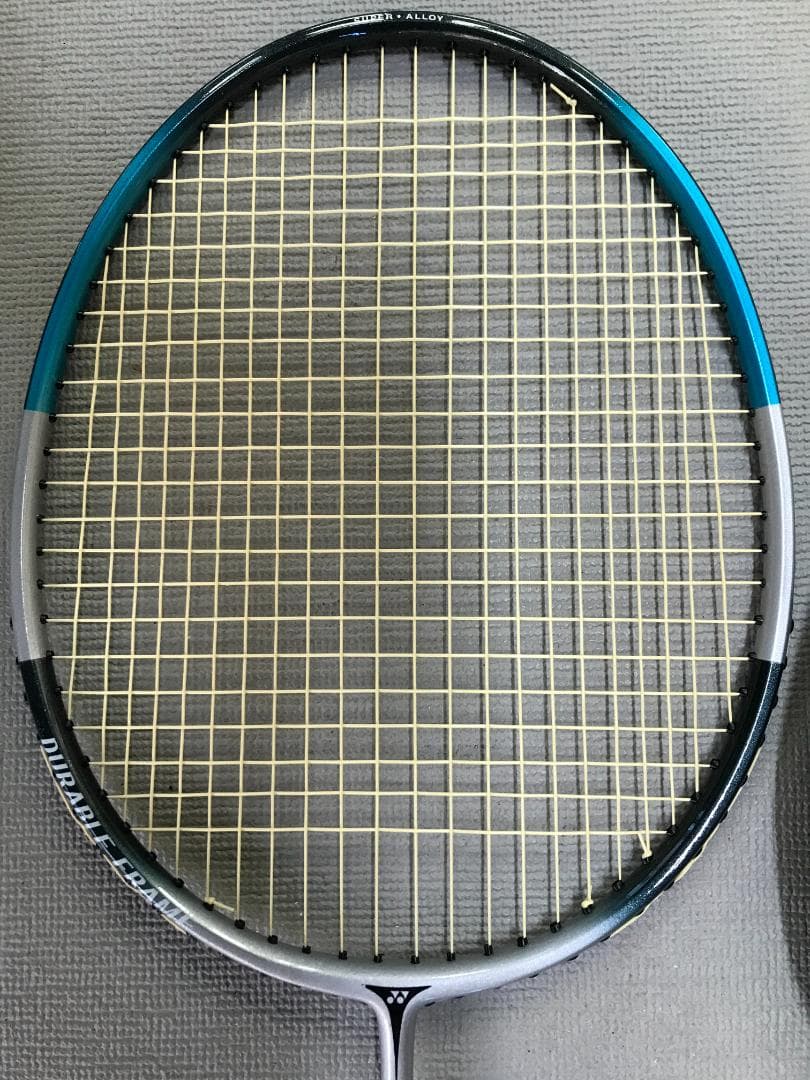 YONEX バドミントンラケット 3本セット ケース付