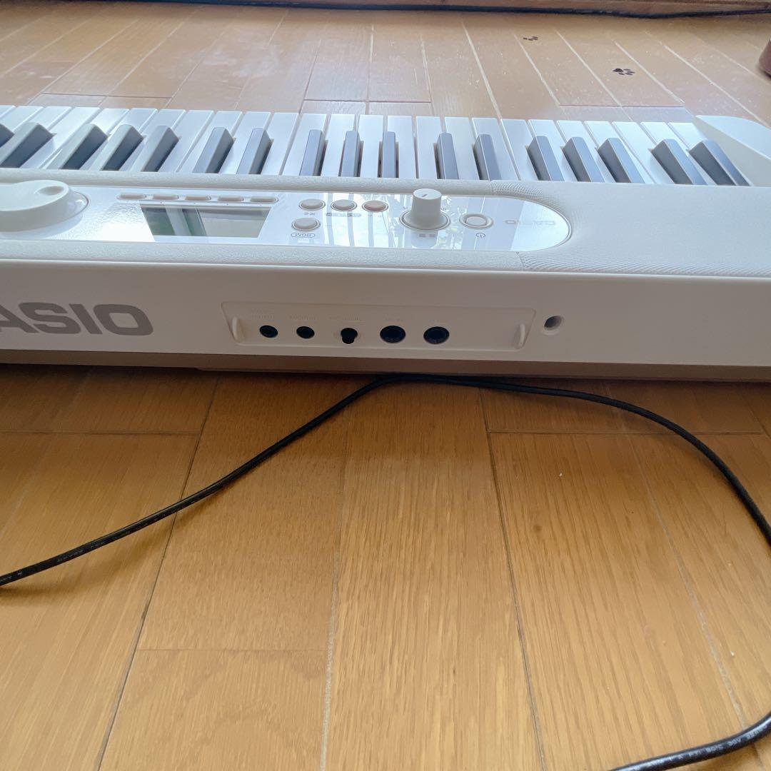【美品】CASIO カシオトーン 電子キーボードLK-526 2022年製