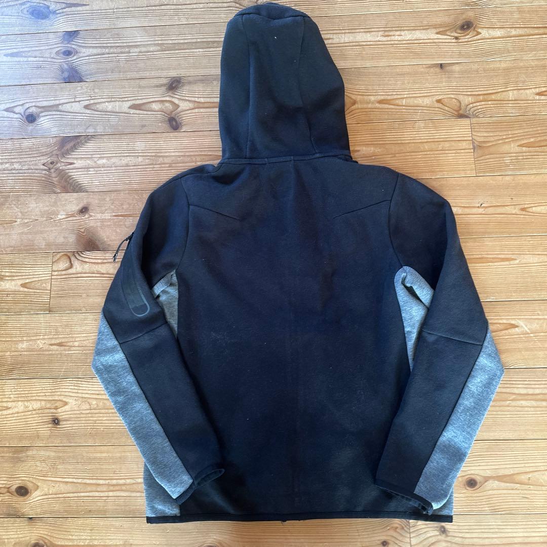 Nikeテックフリース 海外限定 Mサイズ