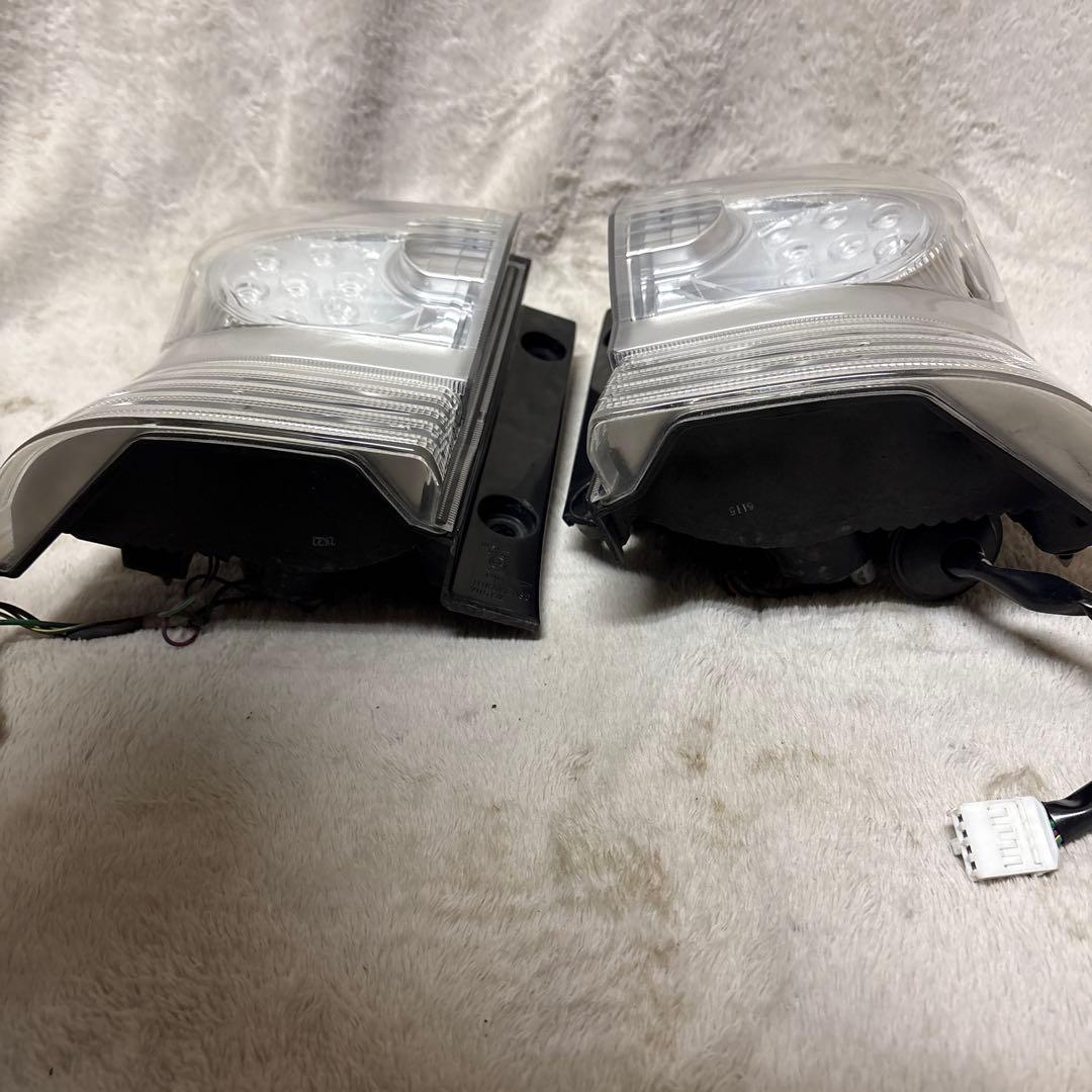 タントカスタムL375S LEDテールライト 2個セット