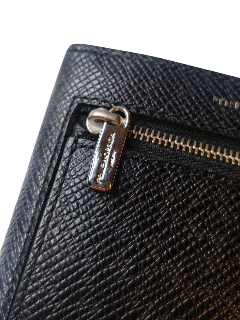 PELLE MORBIDA 黒 二つ折り財布 バルカ