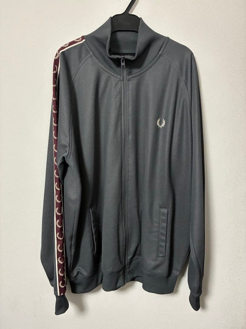 フレッドペリー グレー ジャージ