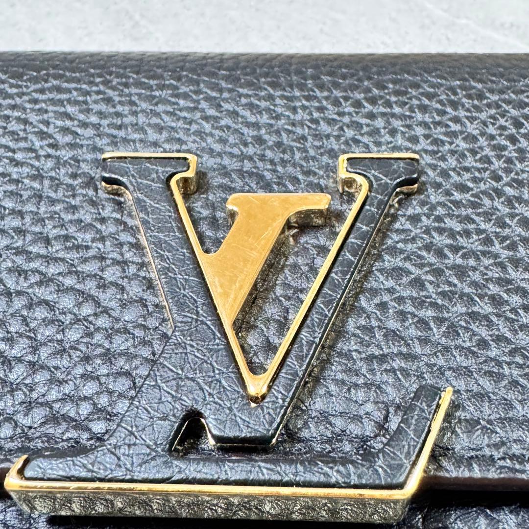 美品　ルイ・ヴィトントリヨンポルトフォイユカプシーヌ長財布　ブランド