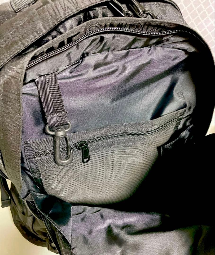 【新品✨️大人気】supreme シュプリーム バックパック リュック ブラック