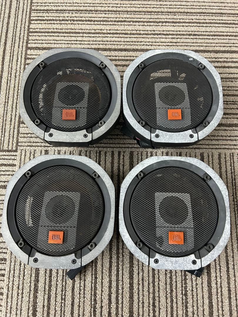 y30VIP JBL カーオーディオスピーカー 2セット　４個