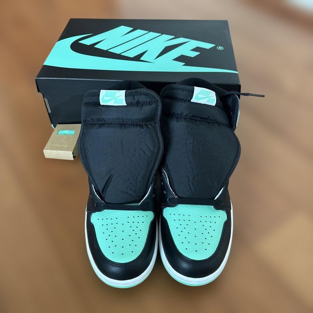 NIKE Air Jordan 1 ブラック/ミント