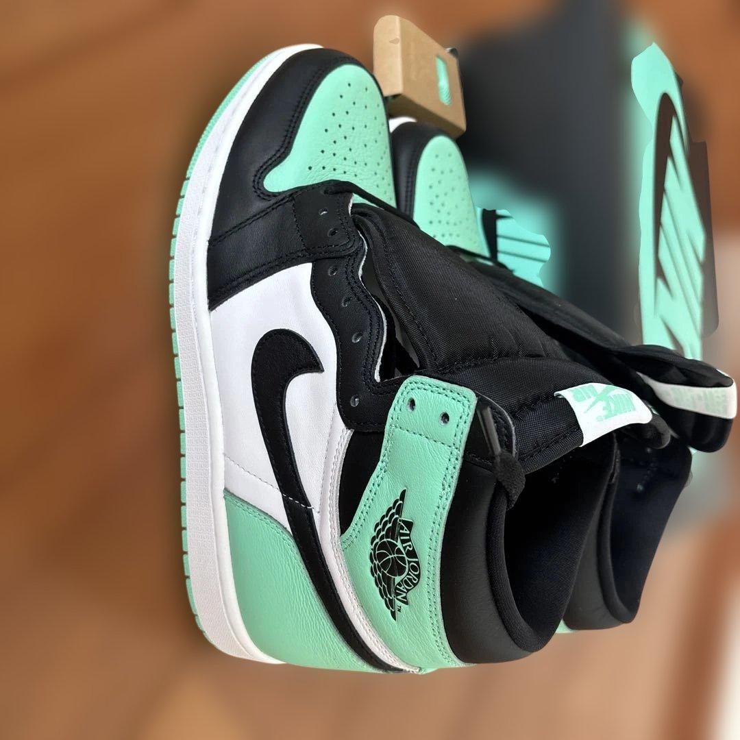 NIKE Air Jordan 1 ブラック/ミント