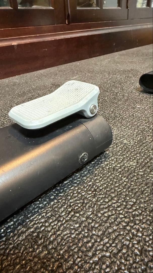 バ*薇様 Wahoo KICKR ROLLR 純正マット付き