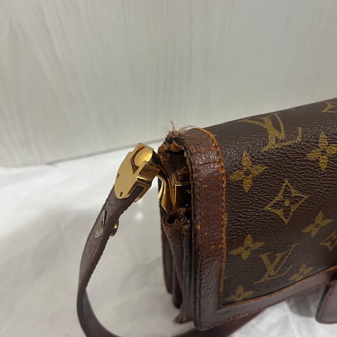 ルイヴィトン モノグラム サックドフィーヌ　ショルダーバッグ LV