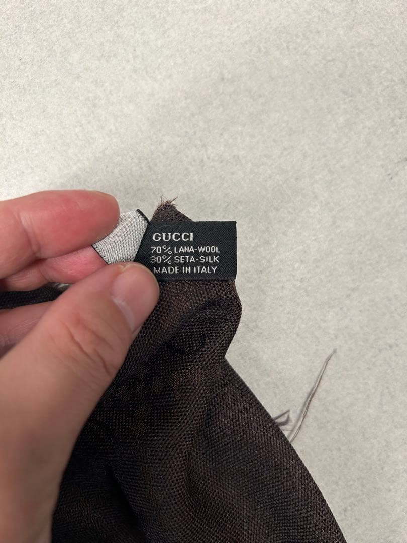 GUCCI ダークブラウン マフラー フリンジ付き