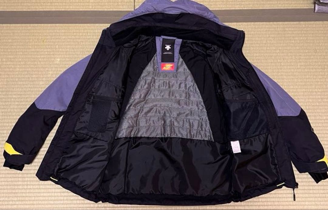 デサント　スキーウェア