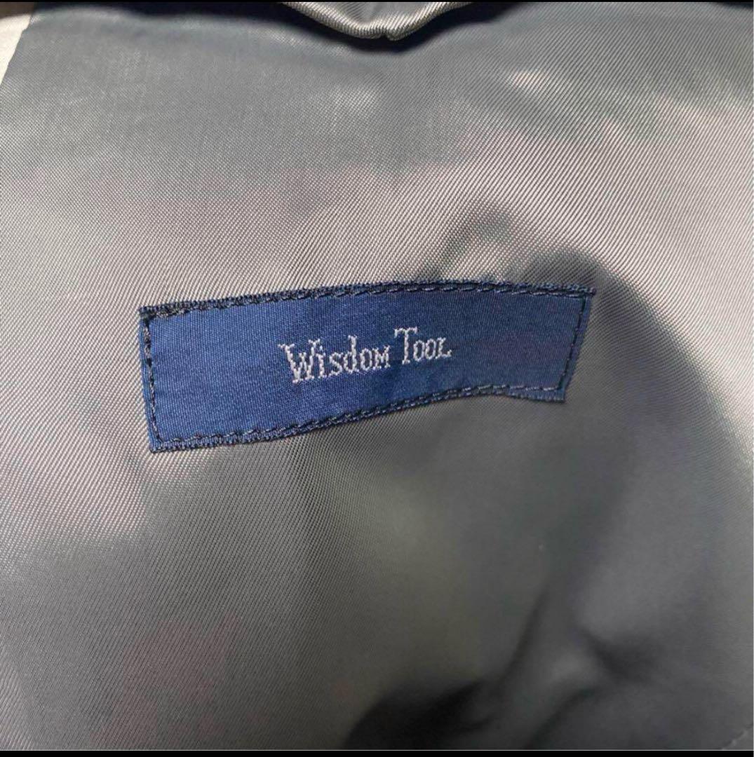 I0着用モデル　wisdomtool 白スーツ