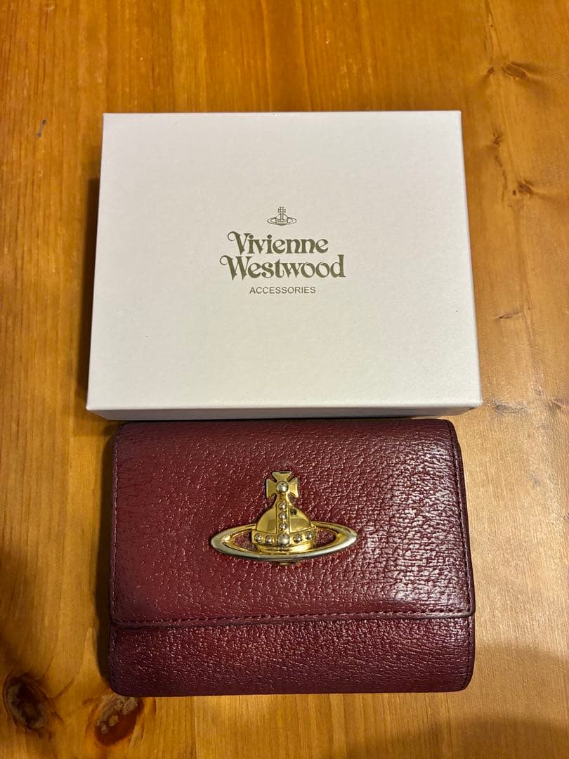 ヴィヴィアンウエストウッド 三つ折り財布 がま口 ワインレッド ボルドー