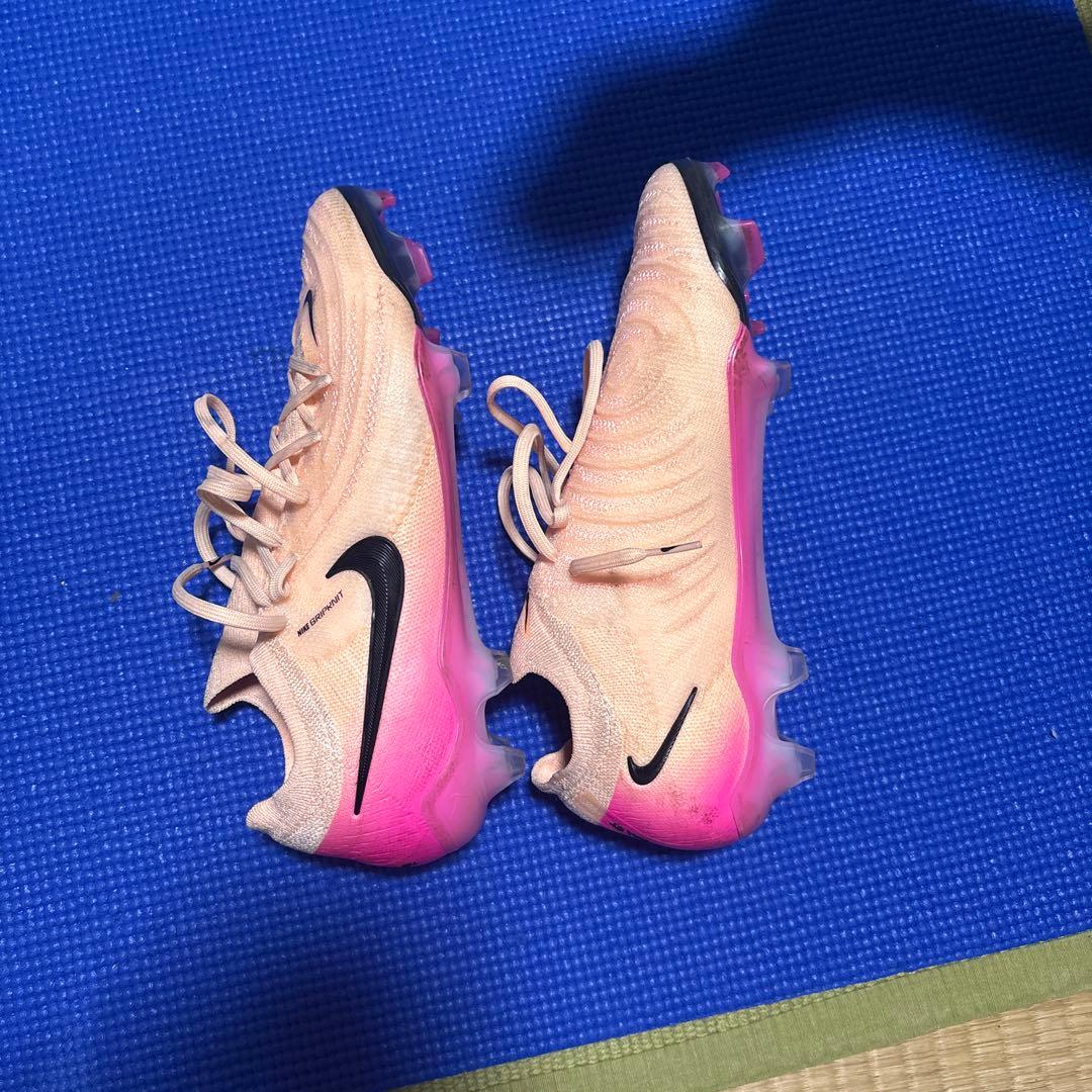 ナイキ　サッカースパイク　ファントムGX2 FG 25.5cm