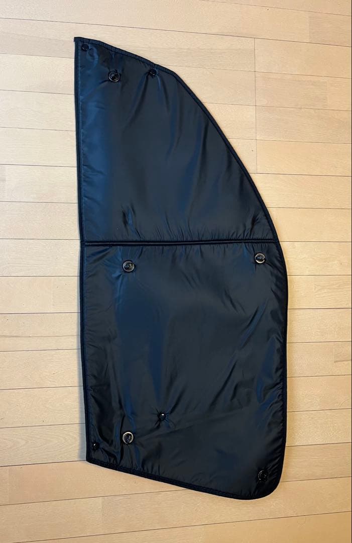 ユーアイビークルキャラバンNV350用遮光パッド全面8個セット収納袋付き