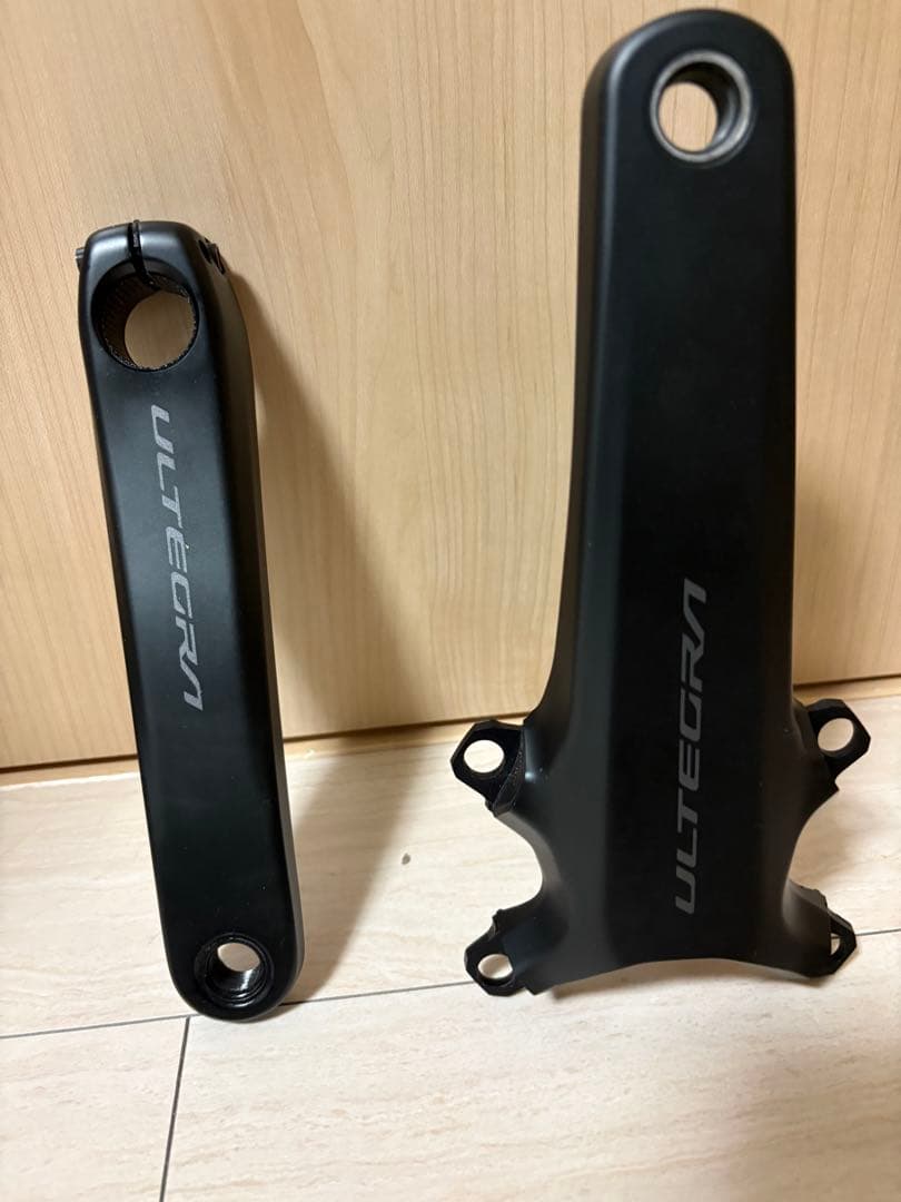 FC-R8100 クランクアームのみ 172.5mm