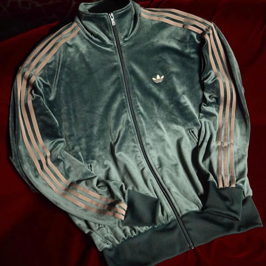 新品L⭐️adidas ファイヤーバード ベロア トラックトップ グリーン