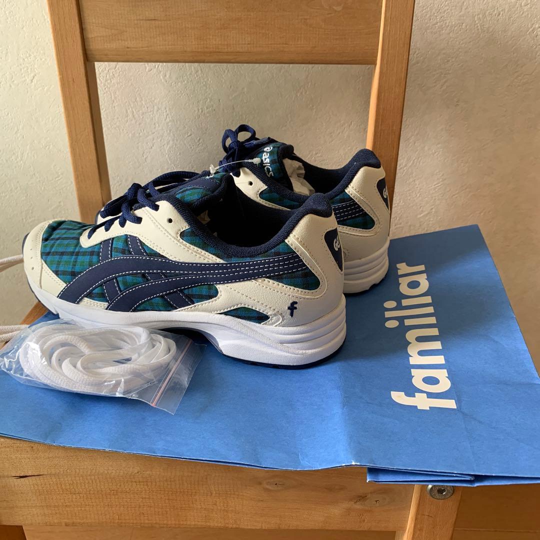 ファミリア　アシックススニーカー