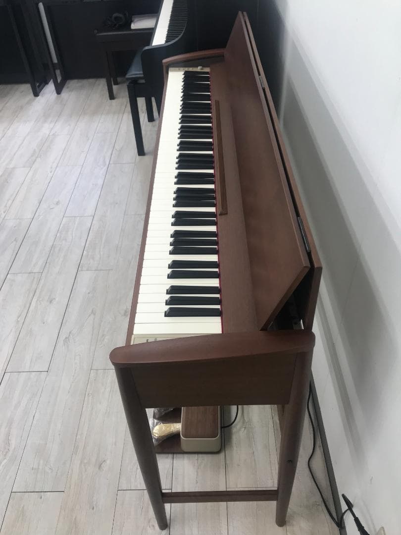 ★69912【電子ピアノ】ROLAND　KF10KW　16年製