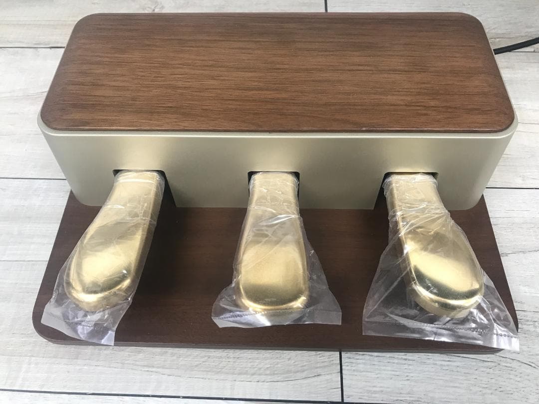 ★69912【電子ピアノ】ROLAND　KF10KW　16年製